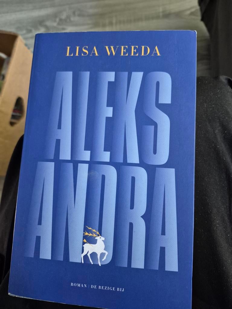 Aleksandra - Lisa Weeda (Roman), Ophalen of Verzenden, Zo goed als nieuw, Lisa Weeda, Nederland