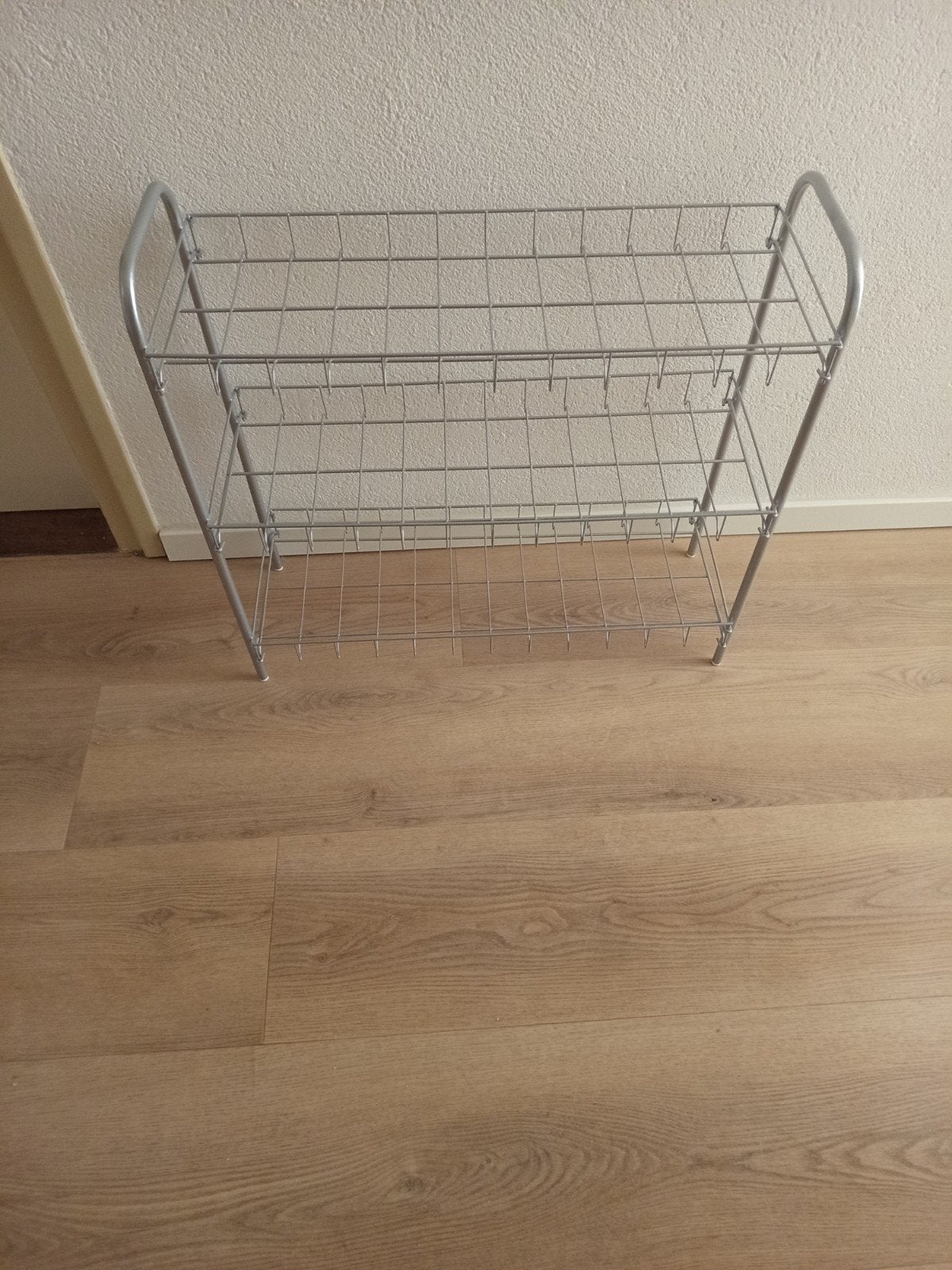 schoenen rekje vandaag ophalen, Ophalen, Zo goed als nieuw