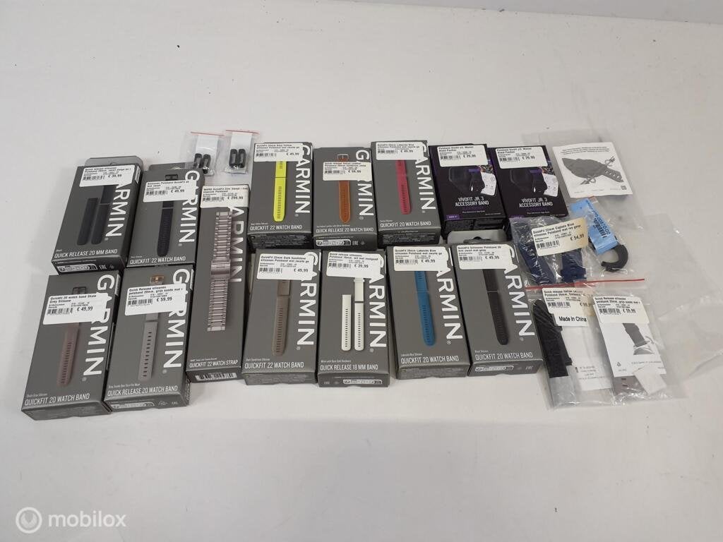 NIEUWE Garmin horloge band 15 stuks & 2 Vivofit jr3 marvel, Nieuw