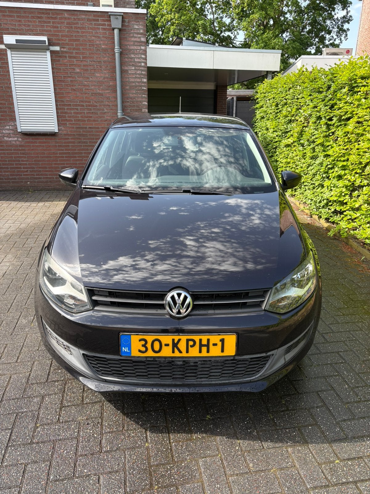Volkswagen Polo 1.4 cruise control 16V FSI 63KW 2010 Zwart, Voorwielaandrijving, 970 kg, 40 €/maand, 4 cilinders