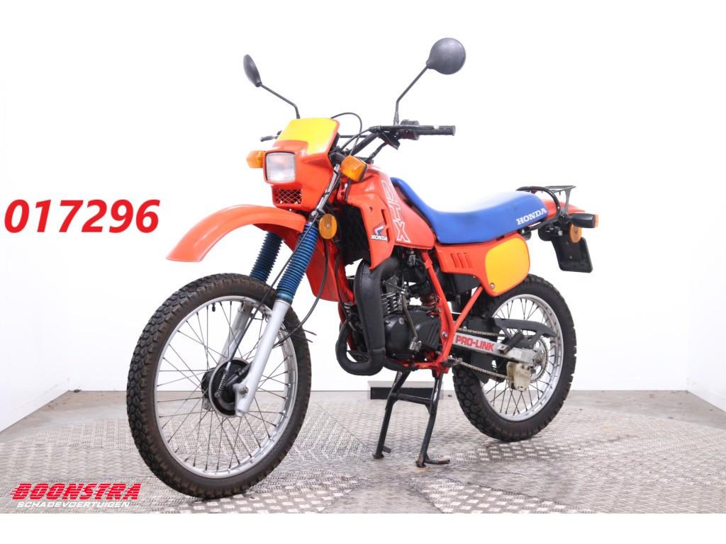 Honda MTX 50 Automaat (bj 1984), Fietsen en Brommers, Overige merken, Dopplerlaan 4
9207HC  DRACHTEN, NL, Boonstra Schadevoertuigen
