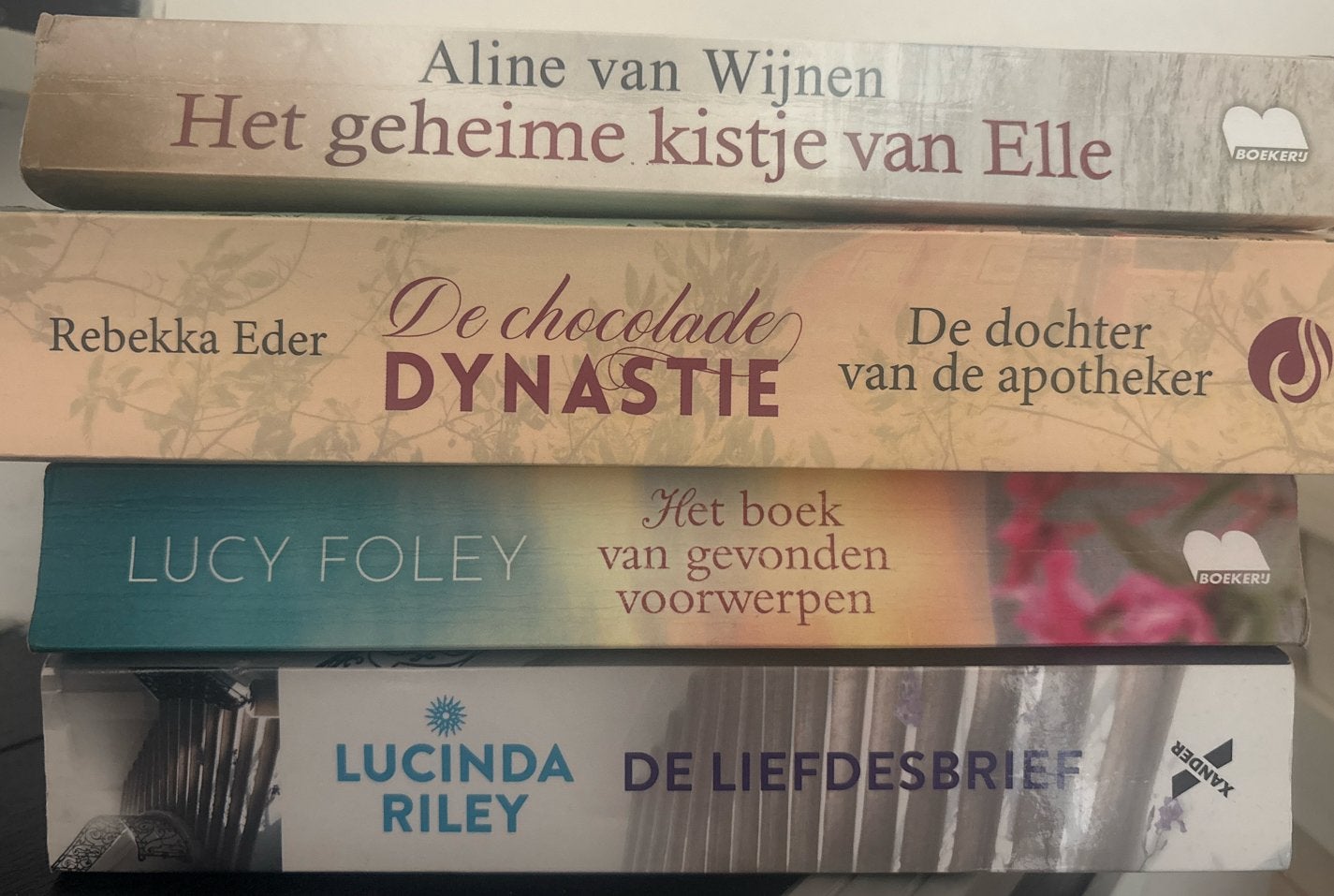 Historische romans 2,50 per stuk, Ophalen, Gelezen, Nederland