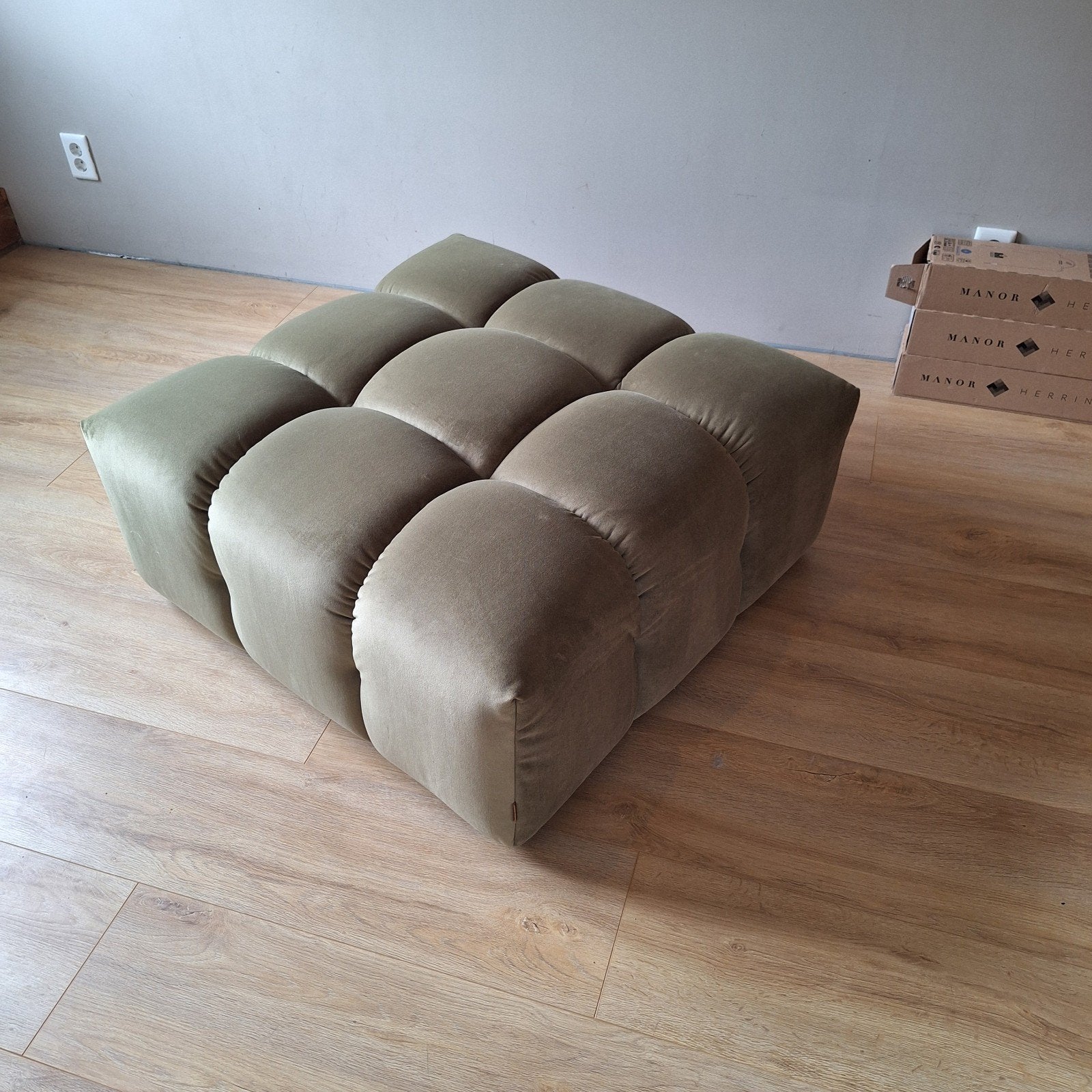 Sissy boy hocker / poef olijf groen, Ophalen, Vierkant