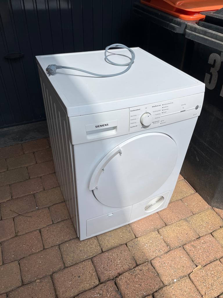 Siemens droger defect, Witgoed en Apparatuur, Wasdrogers, Ophalen, 8 tot 10 kg, Voorlader, Niet werkend