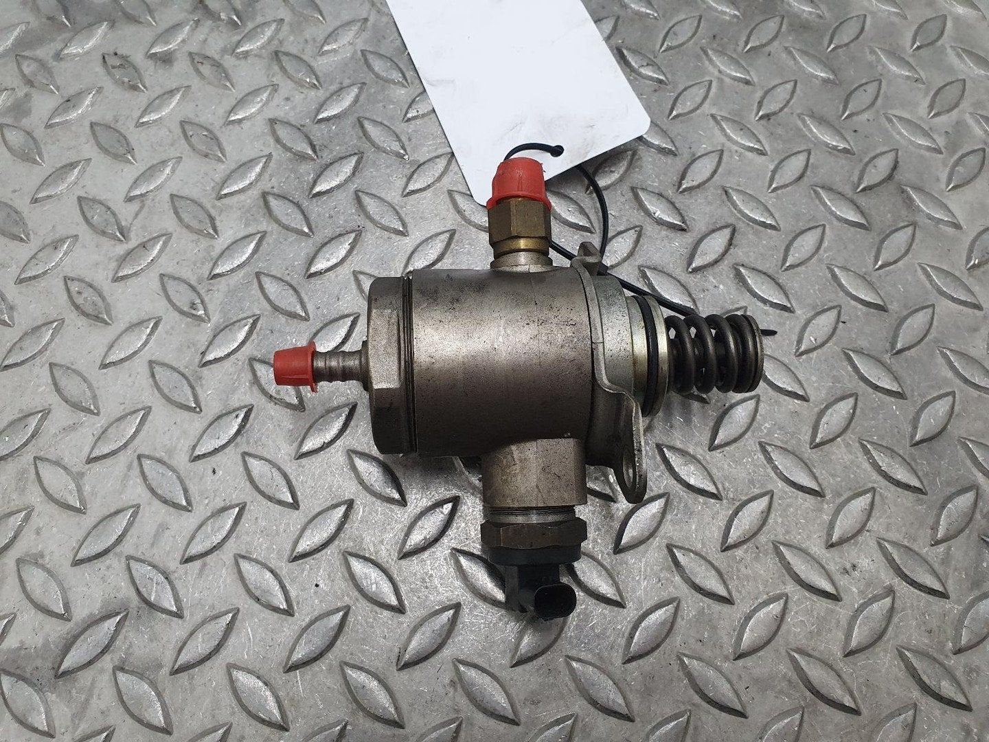 VOLKSWAGEN GOLF BRANDSTOF POMP VOOR DE INJECTOR 2011, Ophalen of Verzenden, Gebruikt, Stiba lid