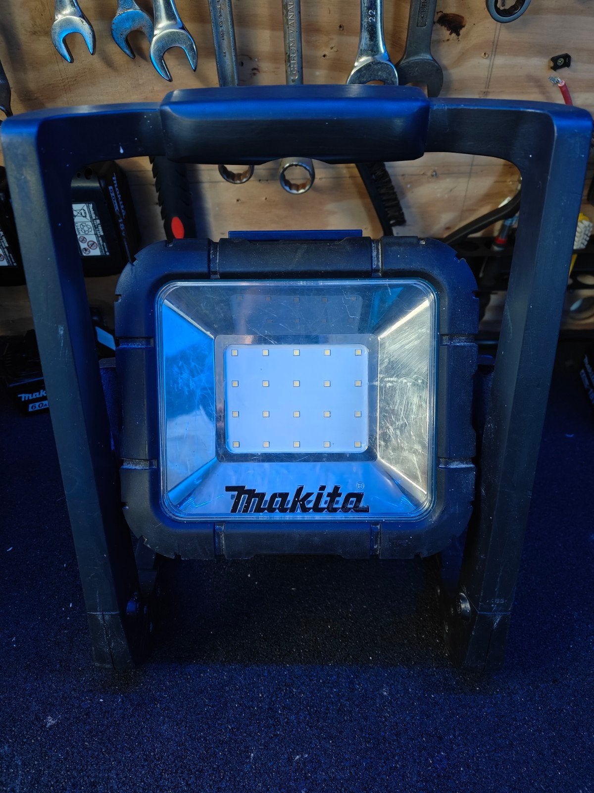 Makita DML805 Bouwlamp 230V en 18V Accu, Ophalen of Verzenden