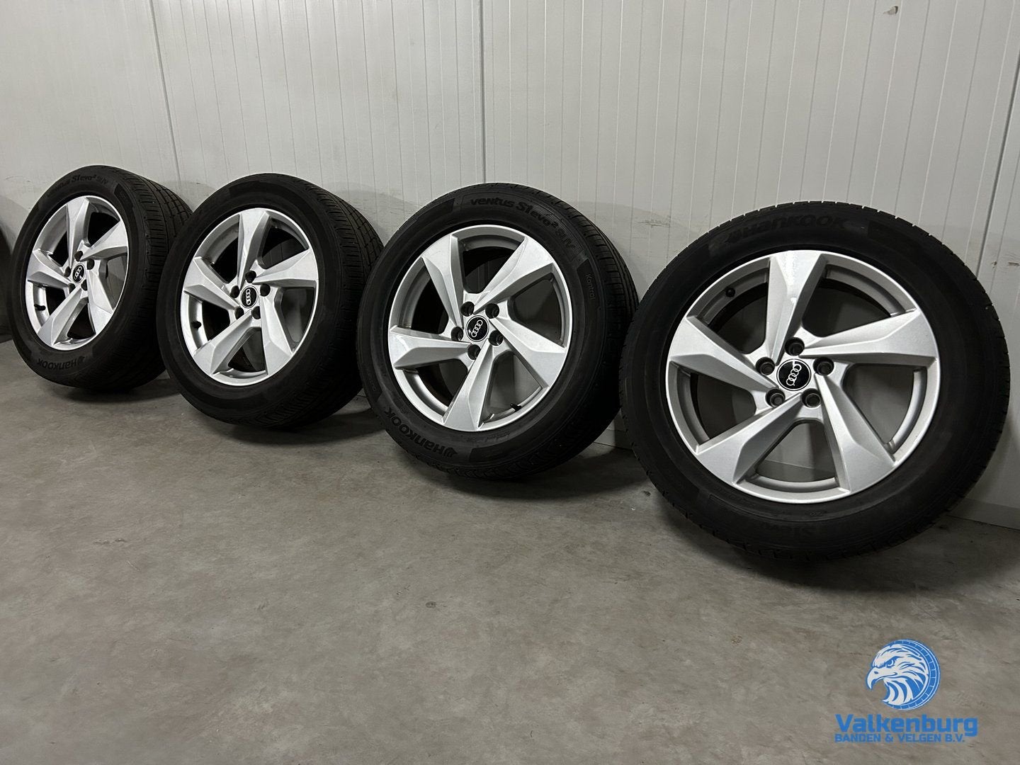 7mm! Originele Audi Q3 F3 83A 18 inch velgen 5x112 zomerband