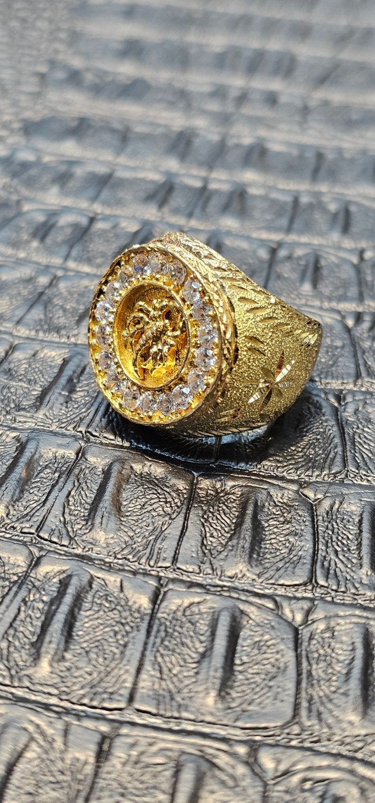 18k gouden ring met Scorpion, 18 tot 19, Heer, Nieuw, Ophalen of Verzenden