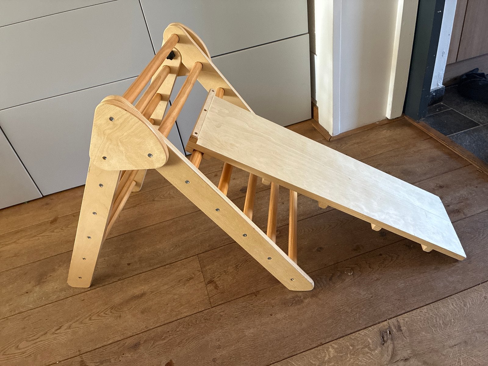Pikler Klimdriehoek met glijbaan/klimplank, Ophalen, Zo goed als nieuw, Glijbaan