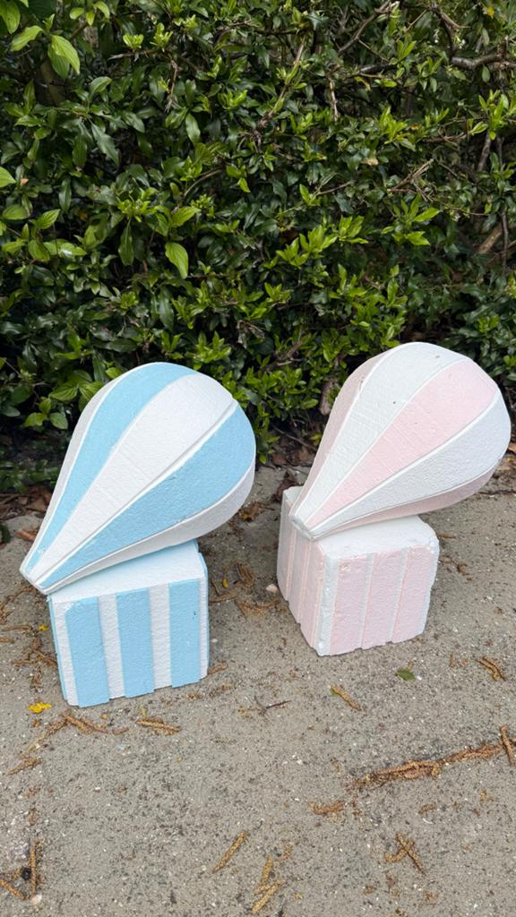 Geboorte decoratie: Roze en blauwe luchtballonnen, Ophalen, Meerkleurig, Overige stijlen, Zo goed als nieuw