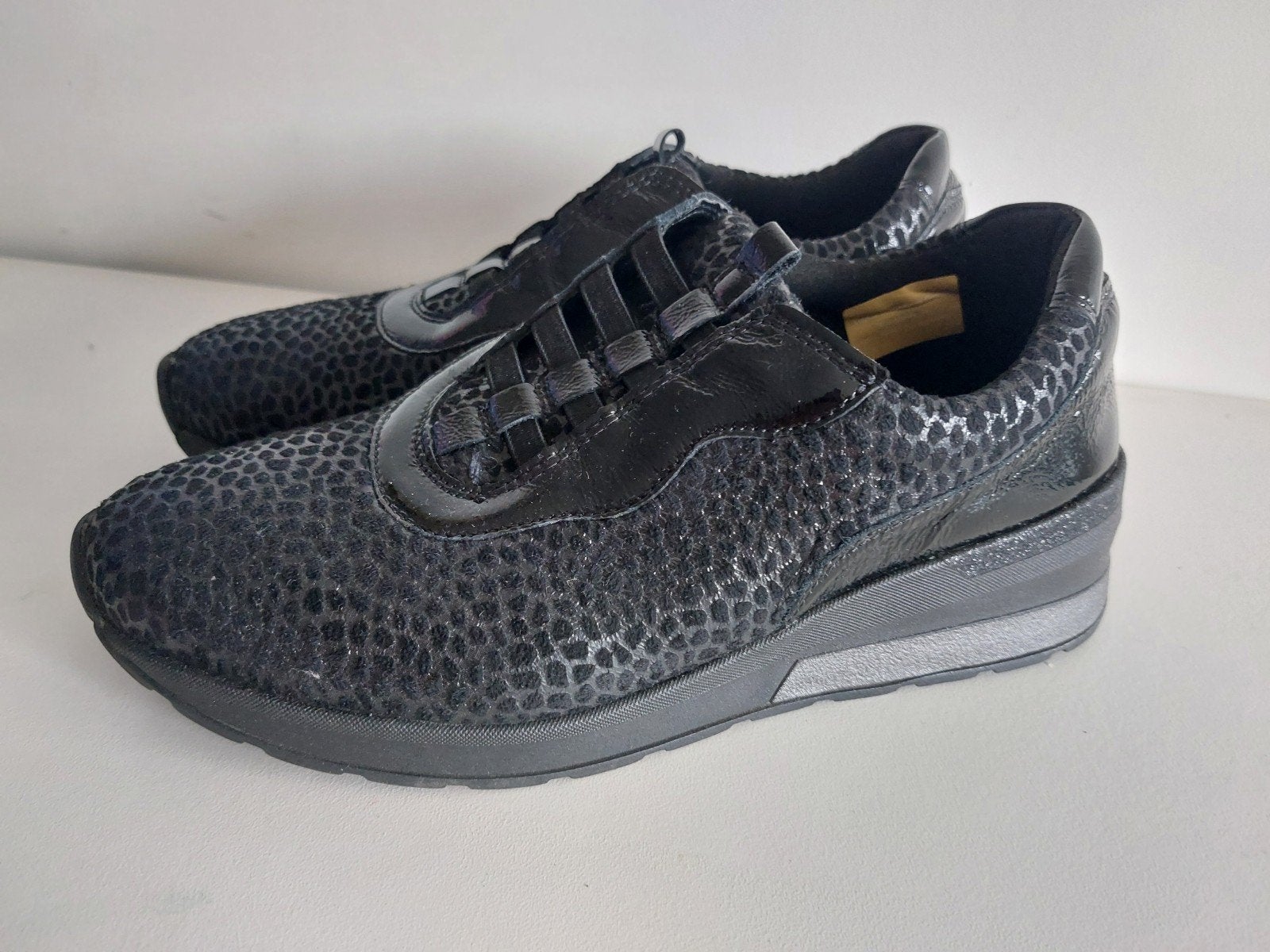 Waldläufer sneakers zwart leer met lak, maat 37.5, Kleding | Dames, Schoenen, Waldlaufer, Zwart, Ophalen of Verzenden, Sneakers of Gympen