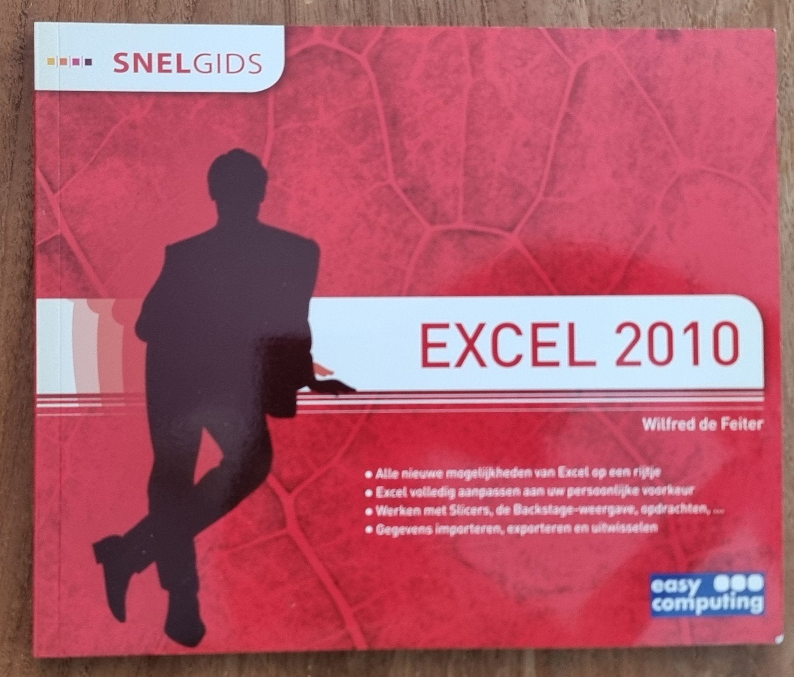 Easy computing gids - Snelgids Excel 2010 - IZGST, Ophalen of Verzenden, Beta, Zo goed als nieuw