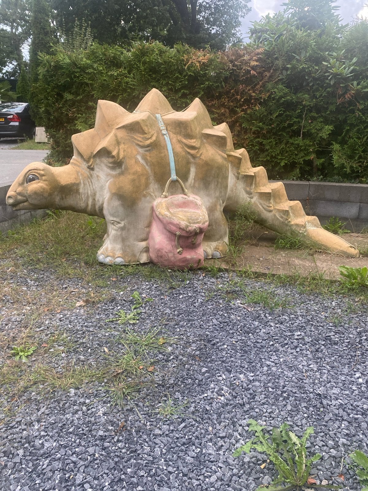 Groot Stegosaurus beeld voor tuin of decoratie, Ophalen, Gebruikt, Beton, Dierenbeeld