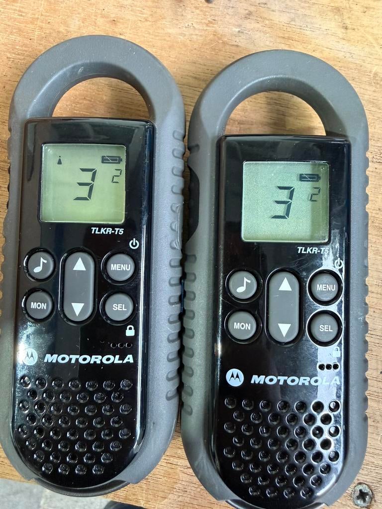 Motorola Walkie Talkie TLKR-T5, Telecommunicatie, Portofoons en Walkie-talkies, Ophalen, Gebruikt, Minder dan 2 km, Portofoon of Walkie-talkie