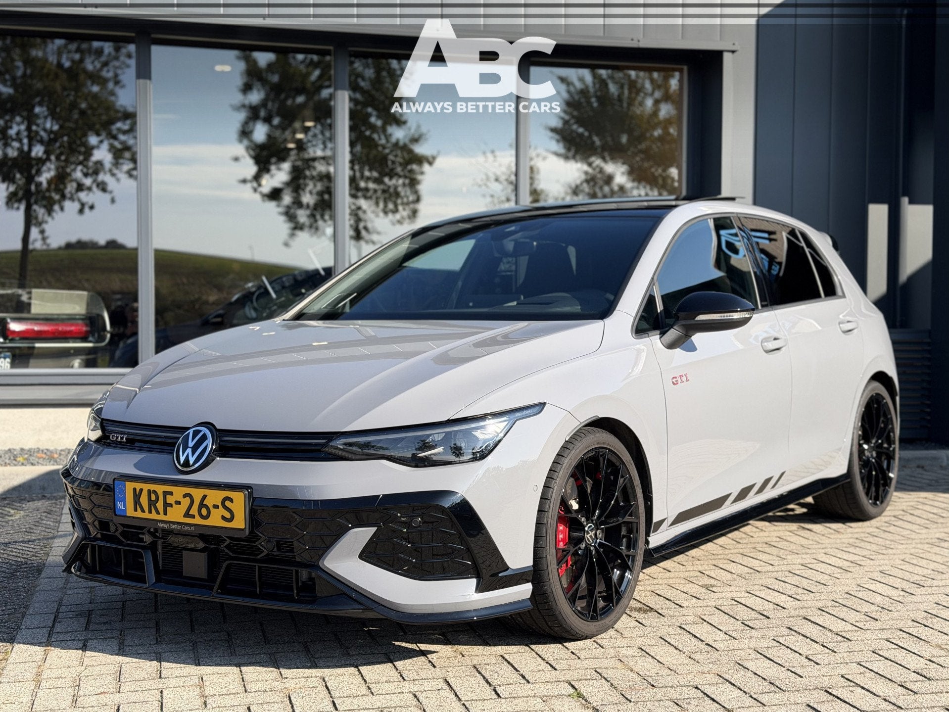 Volkswagen Golf 2.0 TSI GTI Clubsport HUD Pano HK ACC, Auto's, Dealer onderhouden, Gebruikt, 4 cilinders, 1984 cc