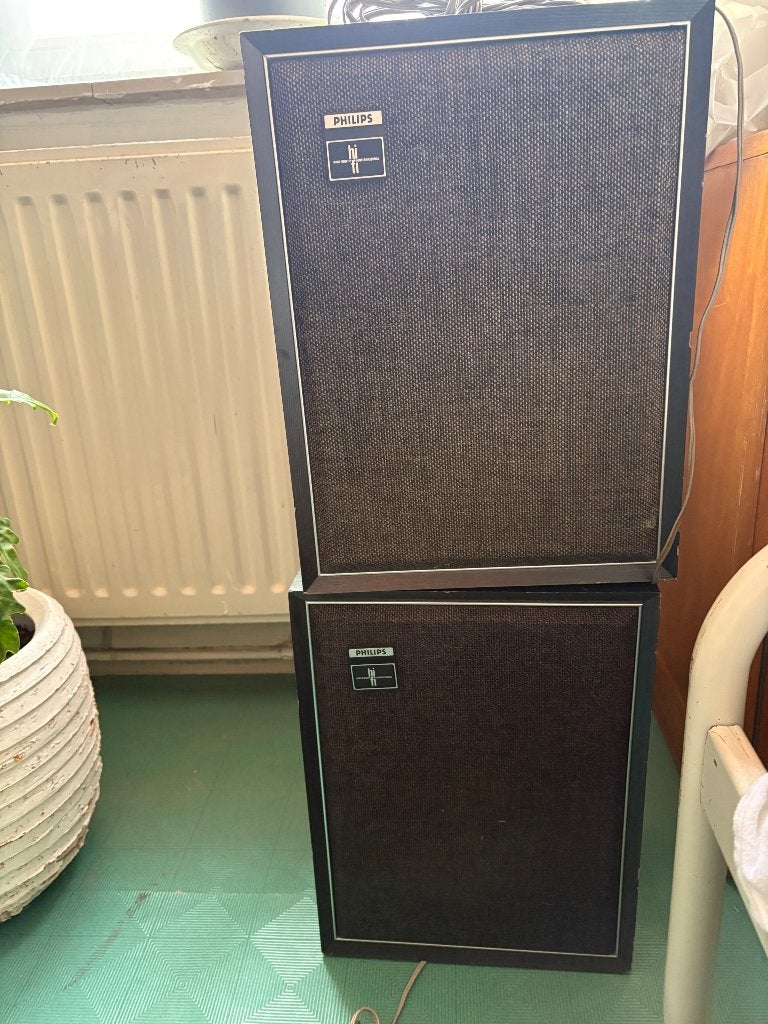 Philips vintage speakers 2stuks voor 10E p.s.