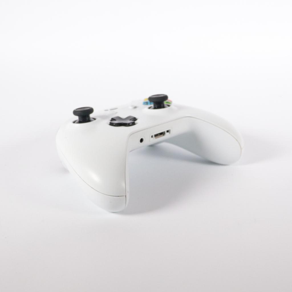 Xbox One S - Nette Staat, Xbox, Gebruikt, Support@xbox.com, One Microsoft Way
Redmond, WA 98052-6399
