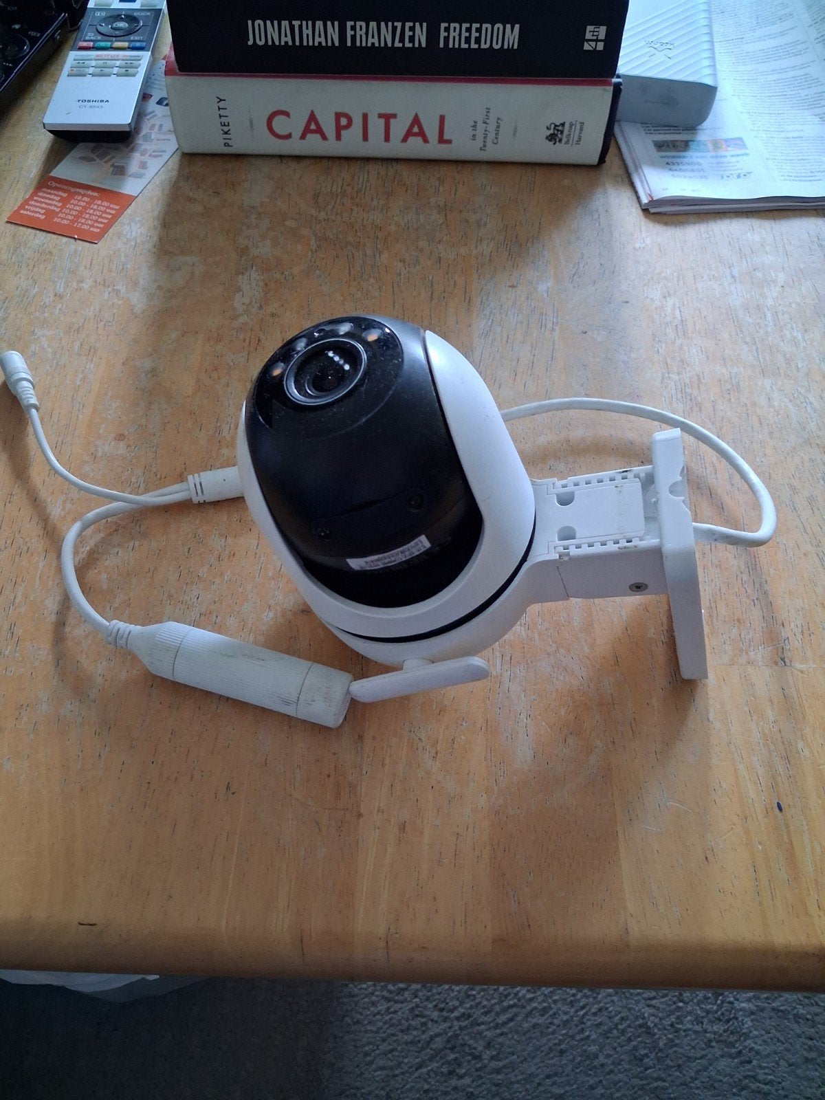 TP-Link Tapo C520WS Outdoor Pan/Tilt Beveiligingscamera, Ophalen of Verzenden, Zo goed als nieuw, Buitencamera