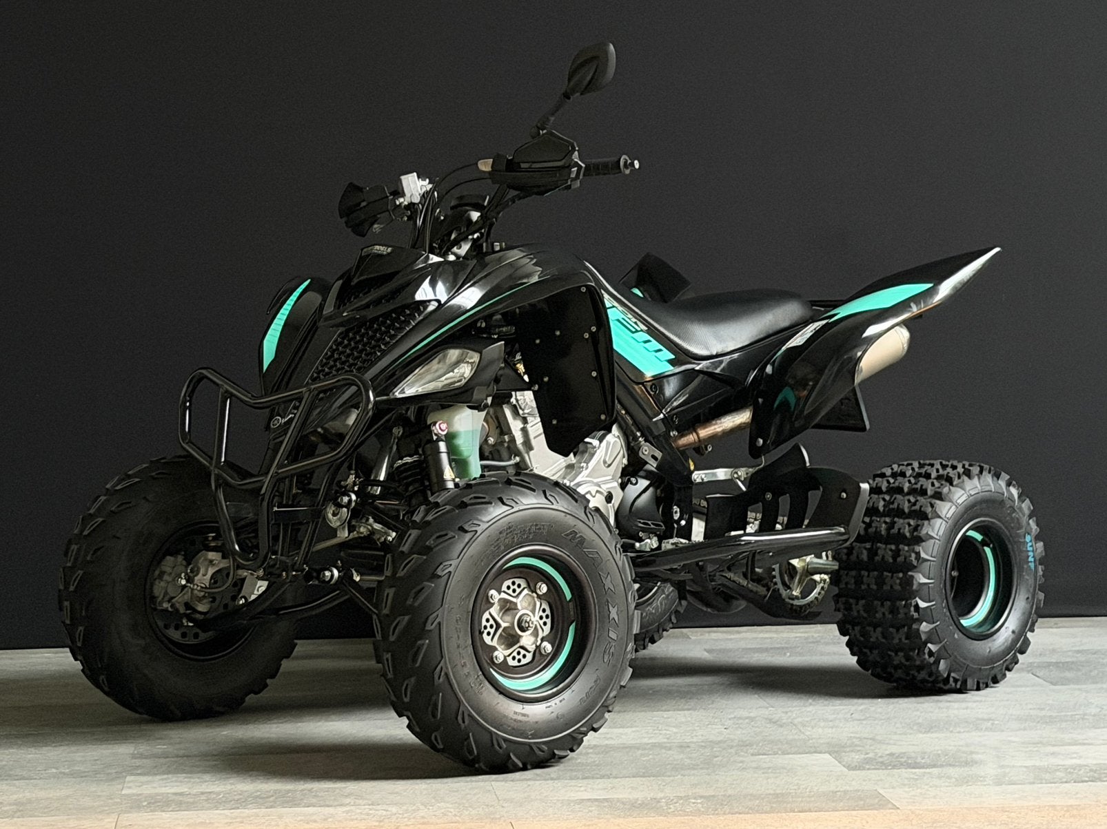 Nieuwstaat! Yamaha Raptor 700 R 2024 1700km yfm NL kenteken, Motoren