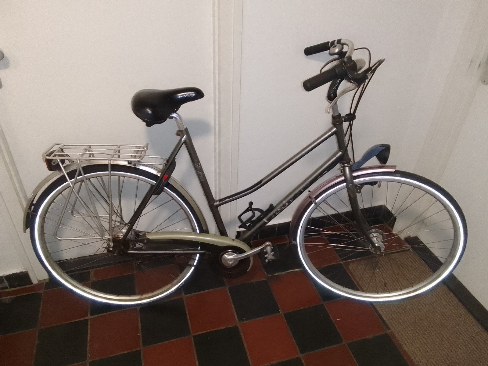 Union Damesfiets 28 inch - 7 versnellingen, Versnellingen, Zo goed als nieuw, 50 tot 53 cm, Trommelrem