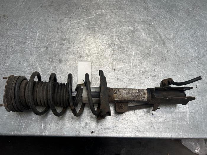 Schokdemperpoot rechts-voor van een Ford Fiesta, Gebruikt, -, -, Ophalen of Verzenden