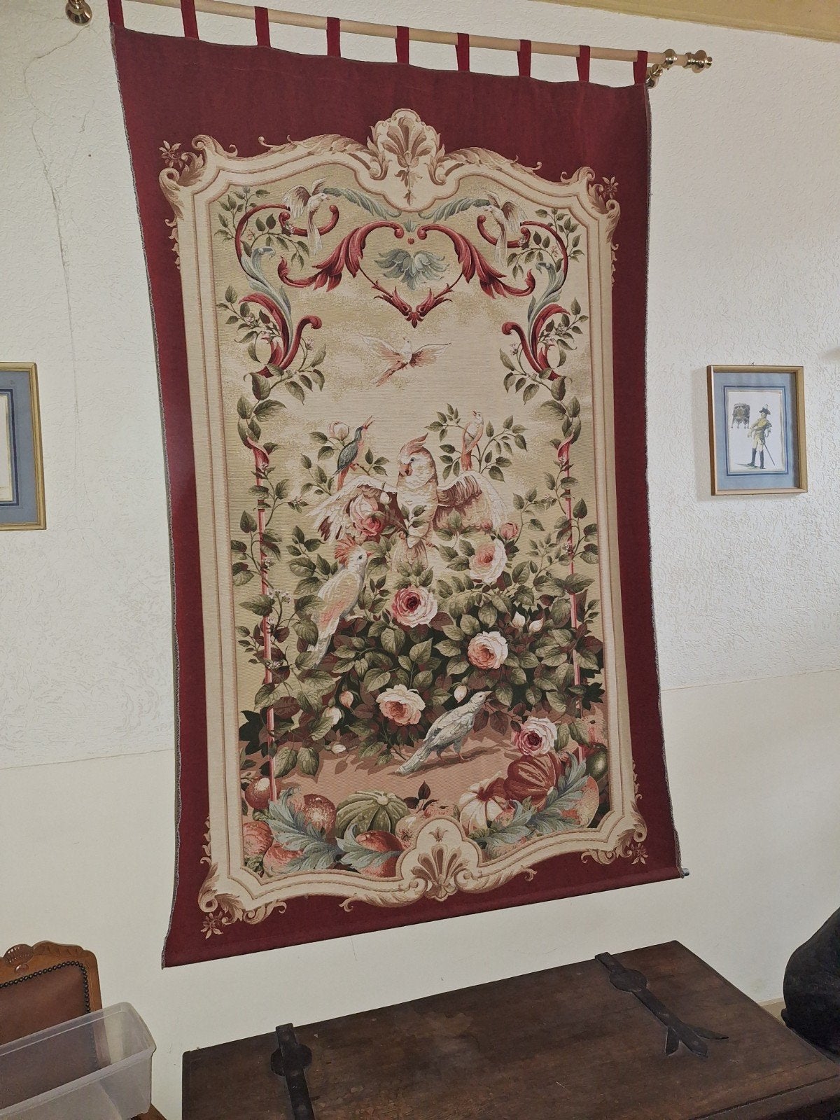 Oud Wandkleed met ophanging., Antiek en Kunst, Ophalen