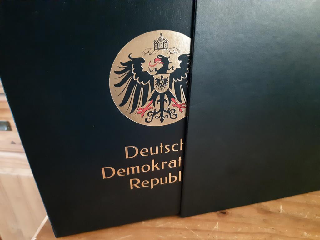 PRACHTIG DDR  BULK DAVO DE LUXE deel 1., Postzegels en Munten, Postzegels | Volle albums en Verzamelingen, Ophalen, Buitenland
