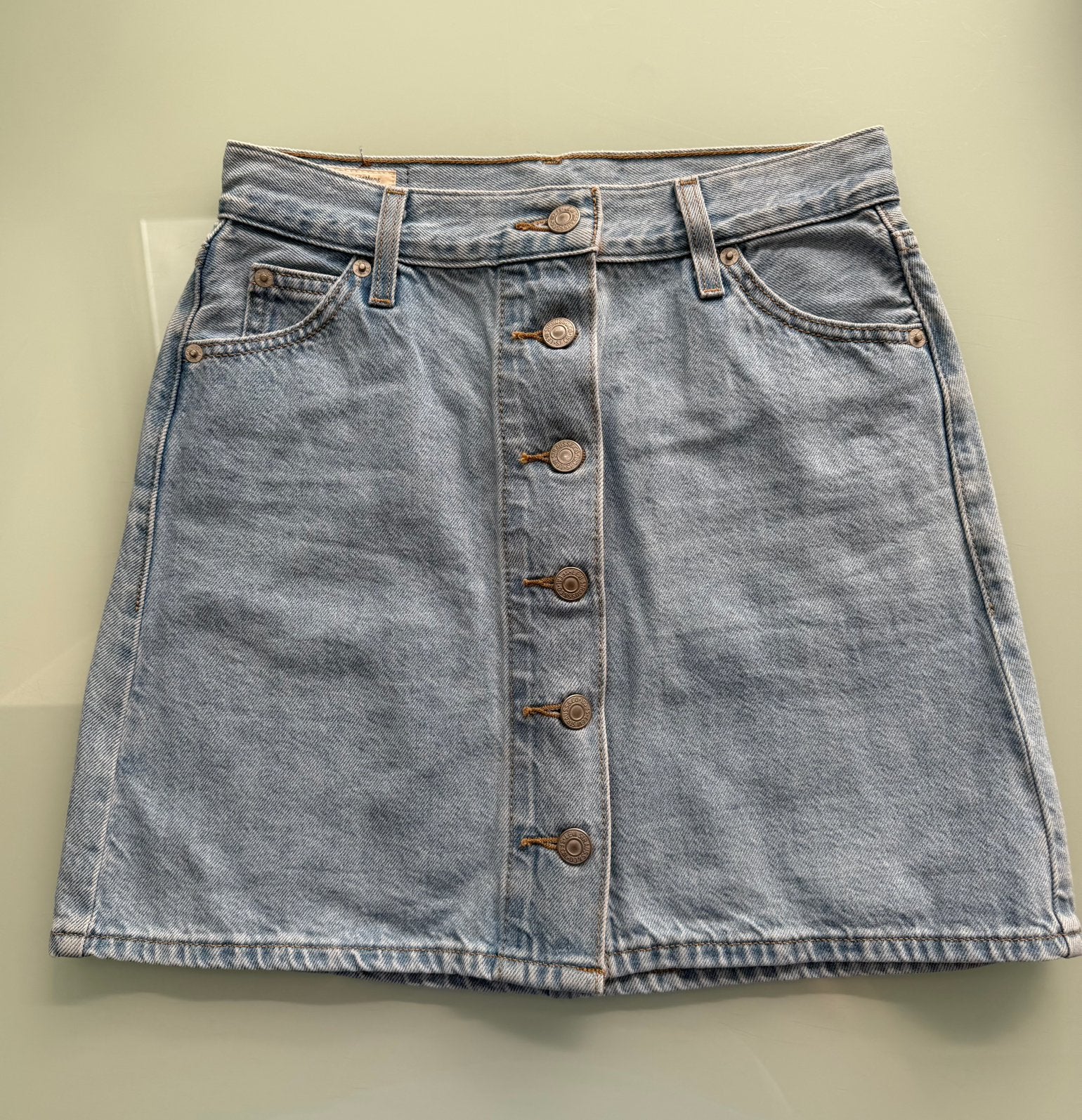 Levi’s rok, Kleding | Dames, Rokken, Overige kleuren, Ophalen of Verzenden, Zo goed als nieuw, Maat 34 (XS) of kleiner