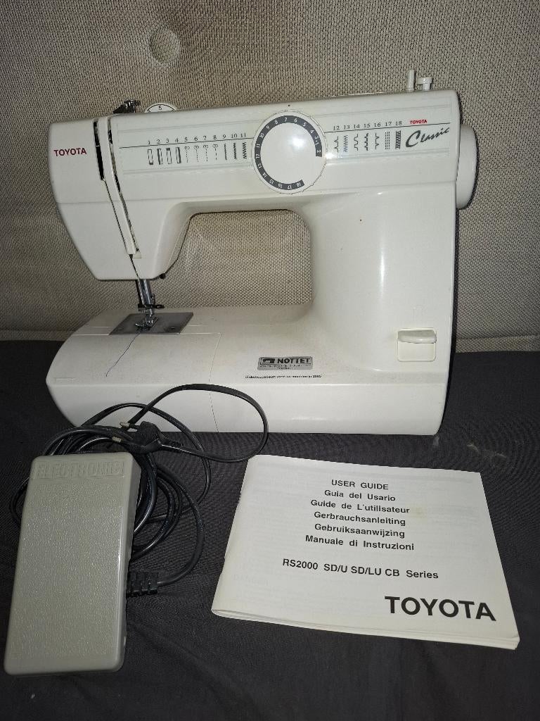 naaimachine Toyota RS 2000 CSDU Classic (Nottet), Ophalen, Gebruikt, Naaimachine, Overige merken