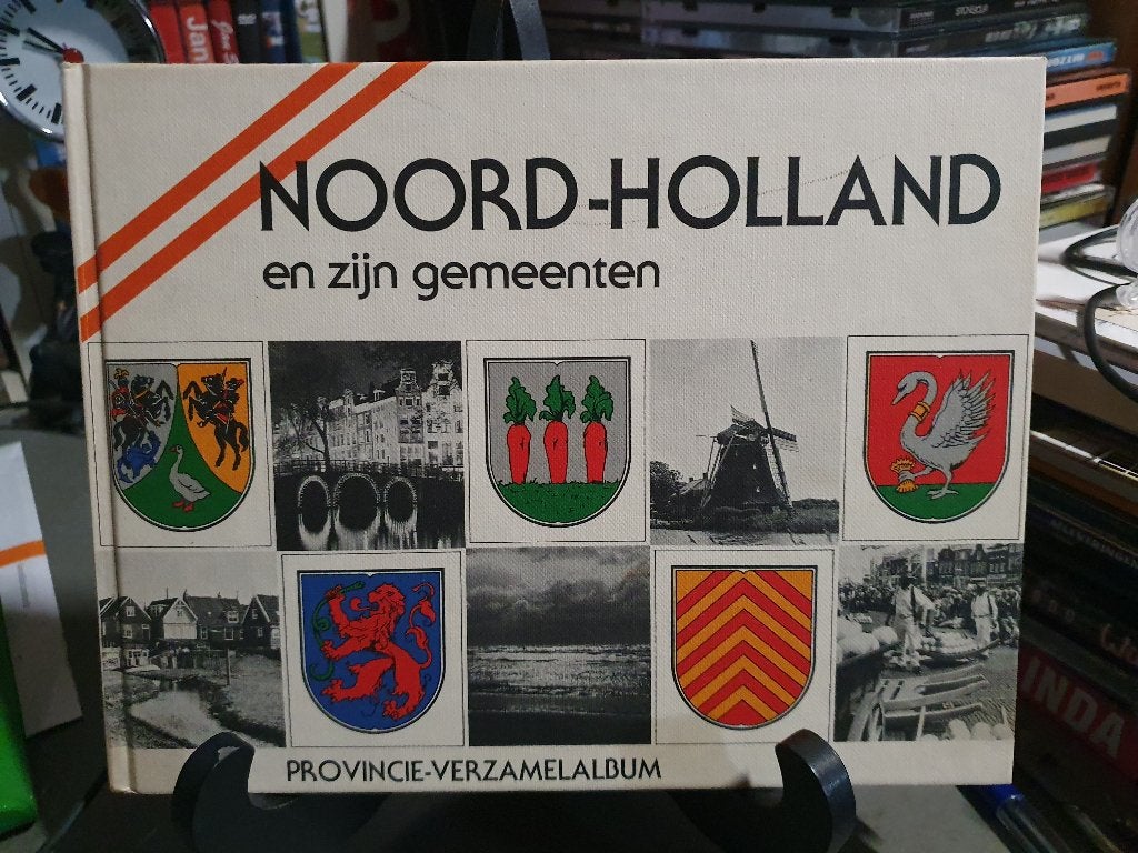 Noord-Holland en zijn gemeenten / Heraldiek / verzamelalbum, Boeken, Ophalen