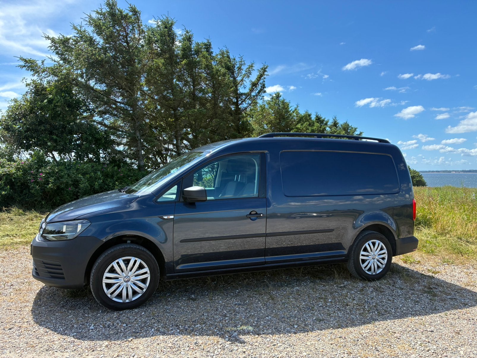 Volkswagen Caddy Maxi 1.4 TSI 131pk 2021 Blauw, Auto's, 13 km/l, 4 cilinders, 1395 cc, Geïmporteerd