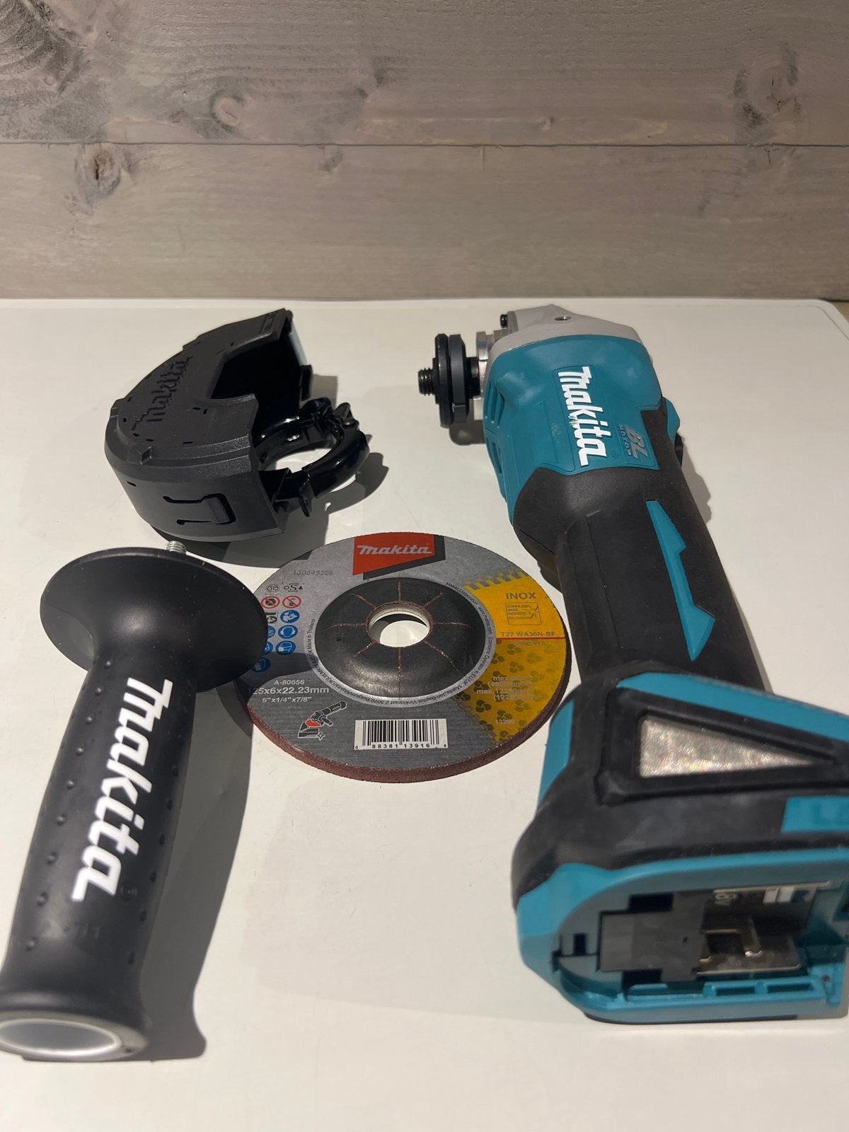 Makita DGA504 Accu Haakse Slijper 125mm - Zonder Accu, Doe-het-zelf en Verbouw, Gereedschap | Slijpmachines, N, N, Haakse handslijpmachine