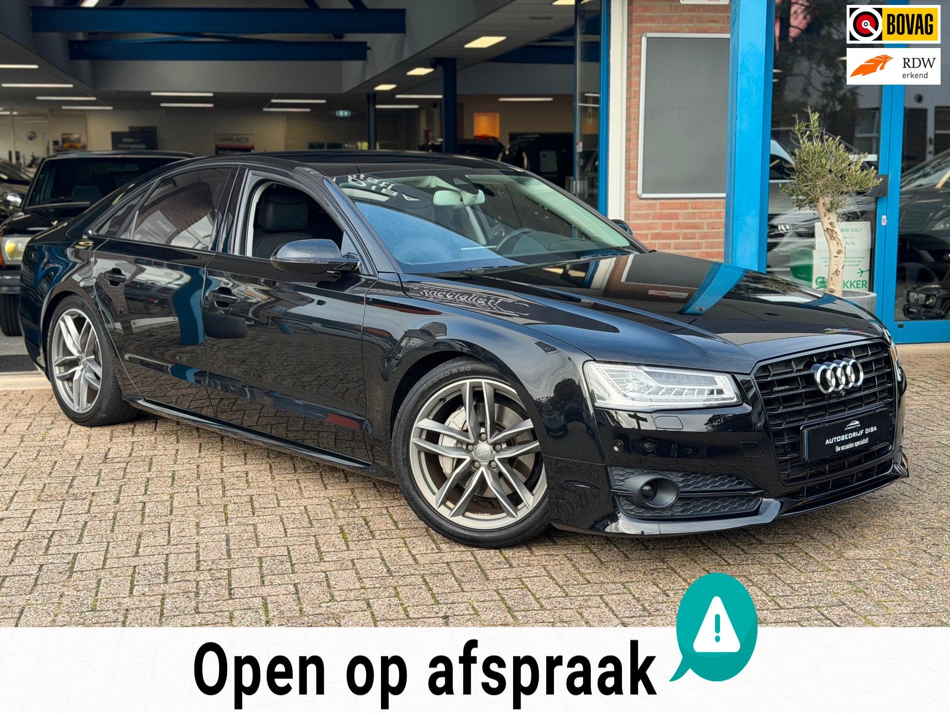 Audi A8 3.0 TDI quattro Pro Line+ 2016 AUT NAVI FULL NAP!, Auto's, Automaat, Dealer onderhouden, Alcantara, Zwart