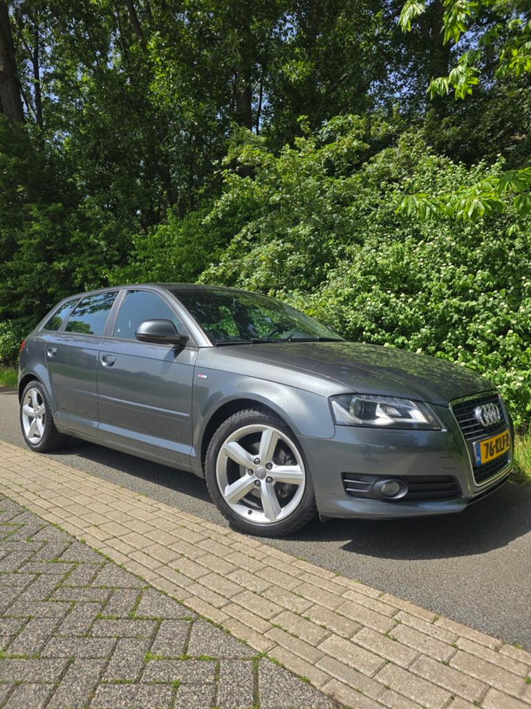 Audi A3 Sportback S-line 1.4 TFSI S-tronic, Euro 5, 125 pk, Zwart, 4 cilinders