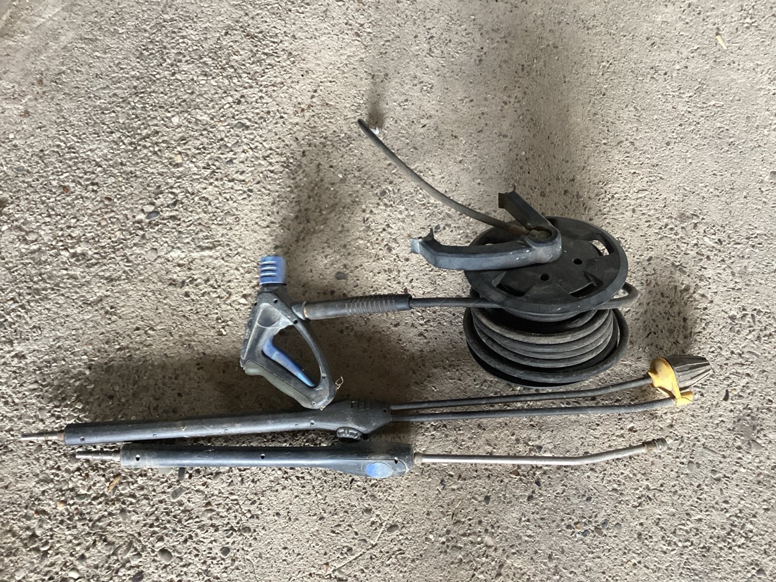 slang en 2 spuitlansen voor een hogedrukreiniger, Tuin en Terras, Ophalen, Gebruikt, Elektrisch