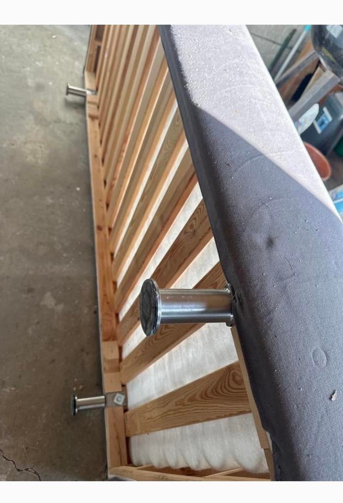 2 bedden gratis ophalen, Doe-het-zelf en Verbouw, Ladders en Trappen, Ophalen of Verzenden, Zo goed als nieuw, Minder dan 2 meter