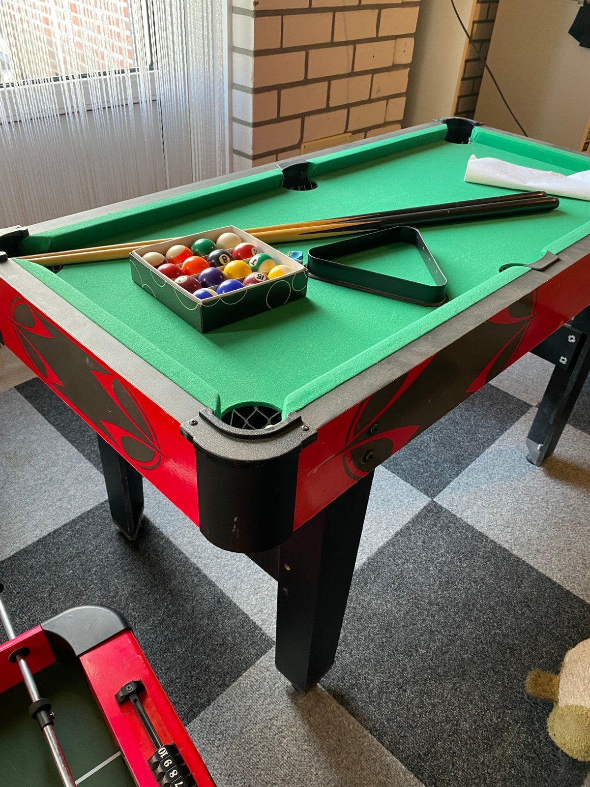 Kinder voetbal/biljart tafel, Ophalen, Gebruikt