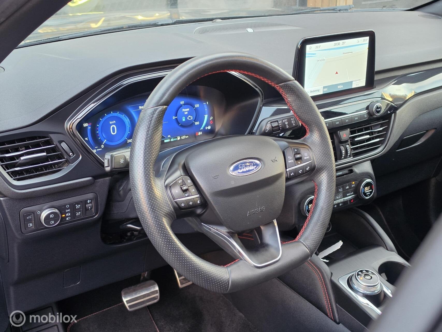 FORD KUGA 2.5 PHEV ST-LINE PANO CARPLAY NAVI STOELVERWARMING, Auto's, Gebruikt, 4 cilinders, Zwart, Plug-in hybride