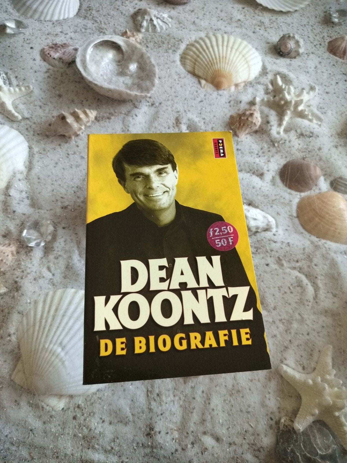 H. Kemps - Dean Koontz biografie, Ophalen of Verzenden, Zo goed als nieuw, H. Kemps