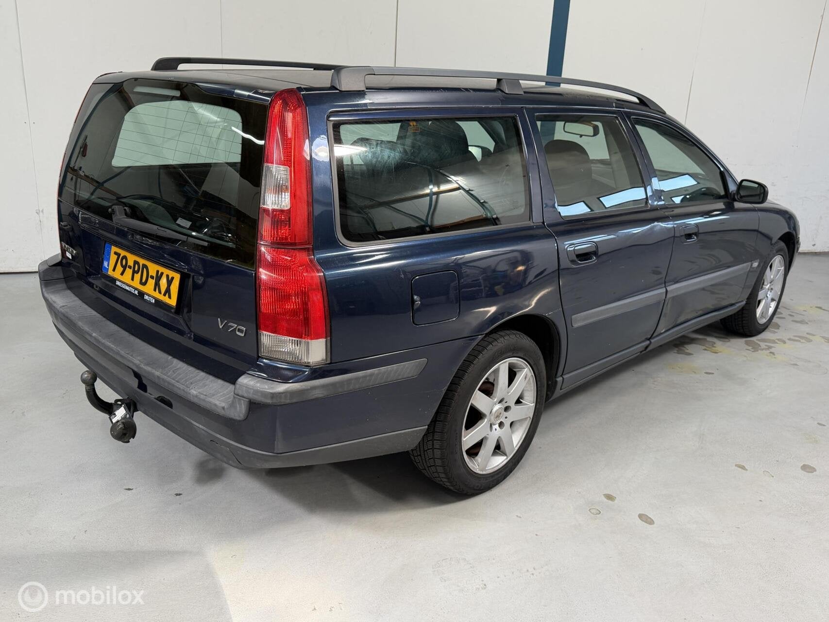 Volvo V70 2.4 Edition II APK 15-10-2027 / RUNNER / EXPORT, Auto's, Voorwielaandrijving, Verwarmde buitenspiegels, Blauw, Euro 4