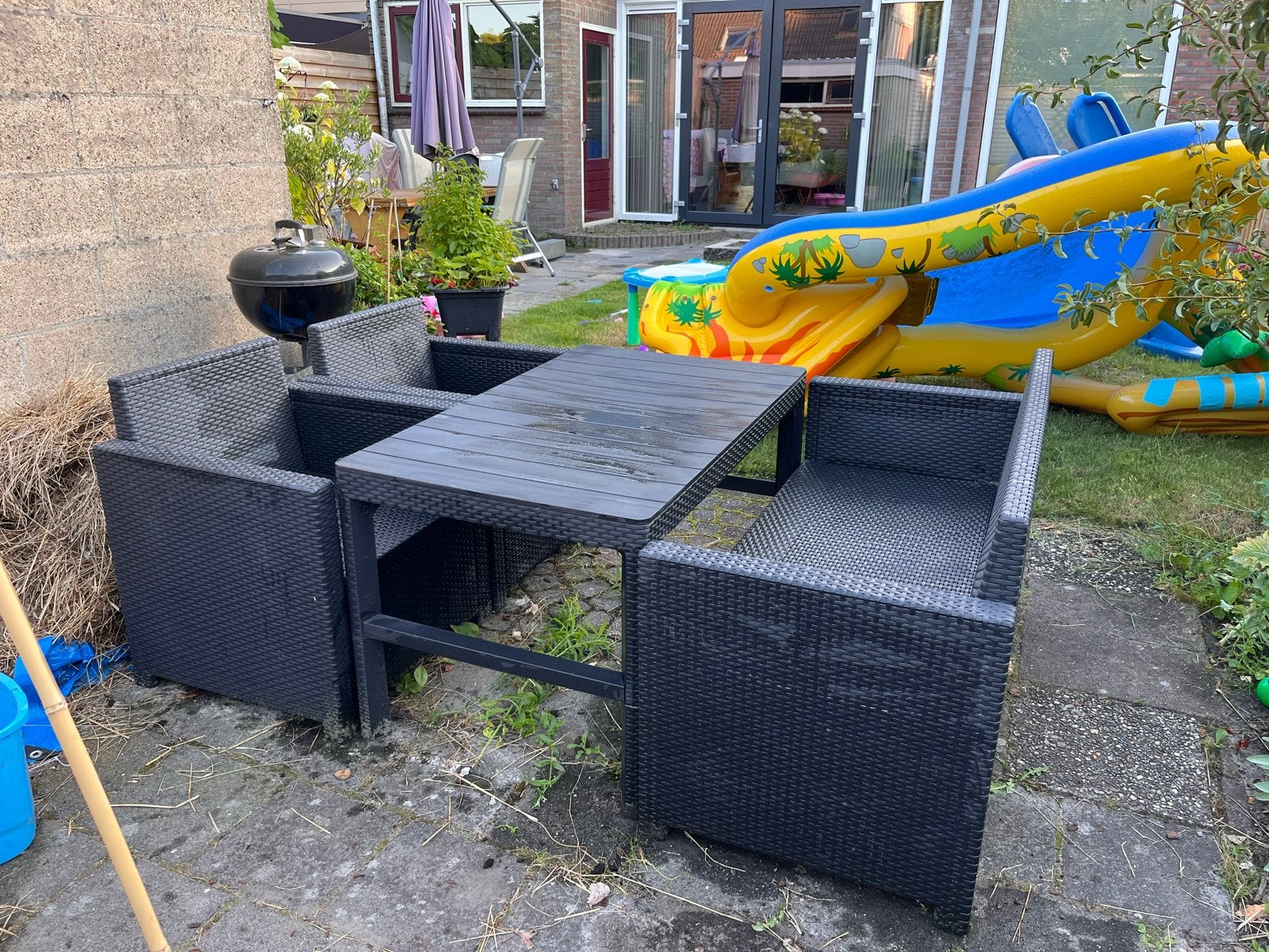 Compacte tuinset/loungeset met grijze kussens, Ophalen, 4 zitplaatsen, Gebruikt, Wicker