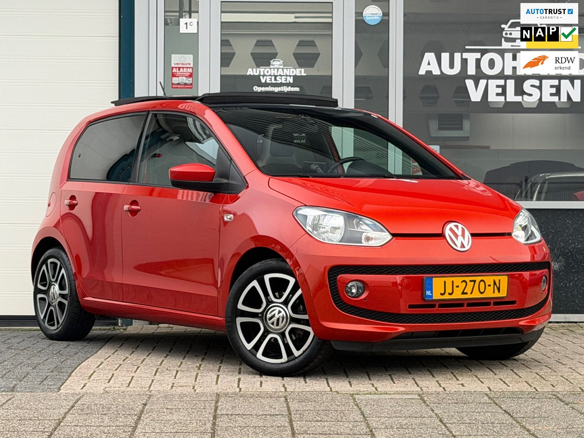 Volkswagen Up! 1.0 high up! BlueMotion 1e eigenaar Navi Pano, Auto's, Dealer onderhouden, Gebruikt, Overige kleuren, 840 kg