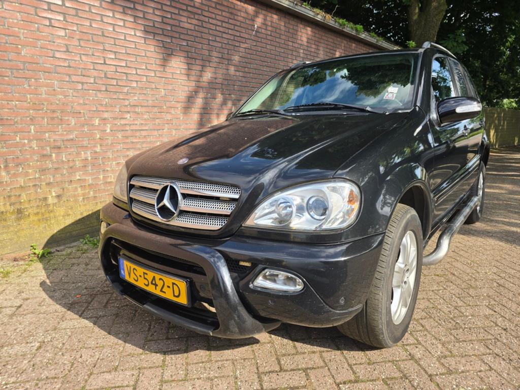 Mercedes-Benz ML270 grijskenteken 2004, Auto's, Automaat, Zwart, Leder en Stof, Diesel