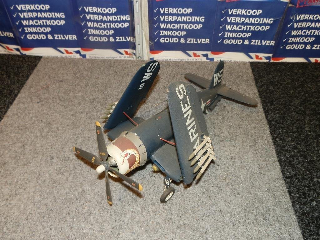 Modelvliegtuig,Tamiya Vought,Spitfire mk, Hobby en Vrije tijd, Modelbouw | Vliegtuigen en Helikopters, 1:72 tot 1:144, Gebruikt