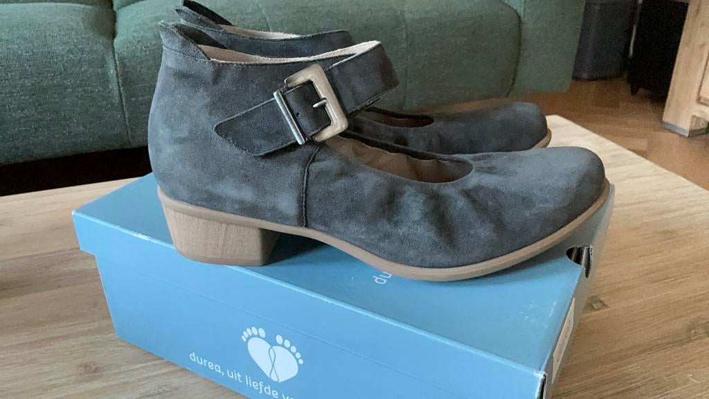 Durea bandschoenen met hakje maat 7 H, Kleding | Dames, Schoenen, Schoenen met lage hakken, Ophalen of Verzenden, Zo goed als nieuw