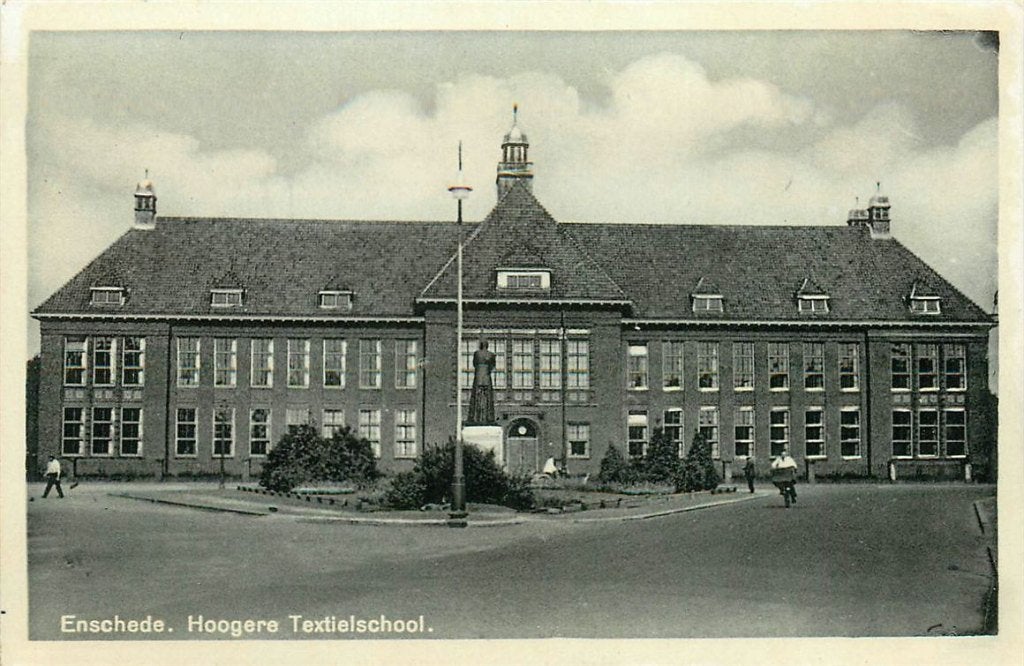 702-081-001 Enschede Hoogere Textielschool, Verzamelen, Ansichtkaarten | Nederland, Overijssel, Voor 1920, Verzenden