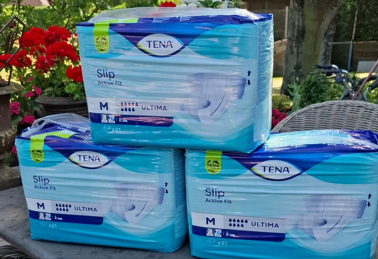 Tena slip 3 pakken  Maat M plus mogelijk toilette zakken, Diversen, Verpleegmiddelen, Ophalen