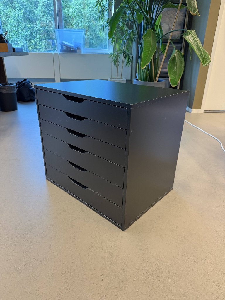 IKEA Alex ladekast zwart 6 lades  – 3 beschikbaar €45p/s, Huis en Inrichting, Ophalen, Gebruikt, 5 laden of meer, 50 tot 100 cm