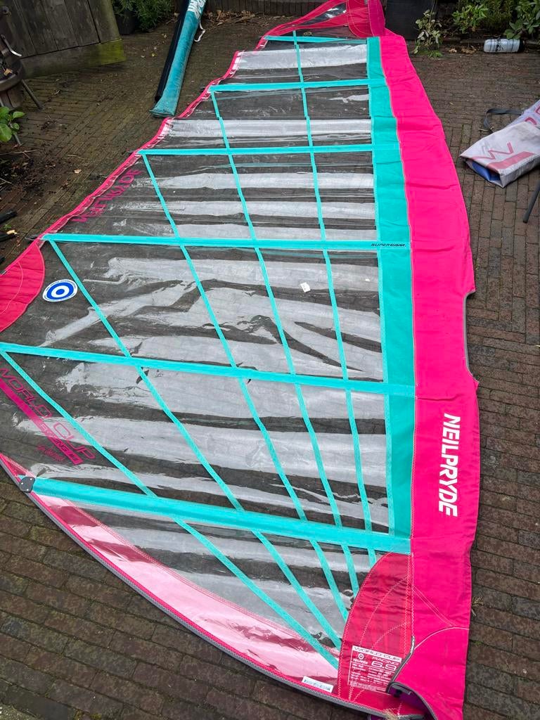 NeilPryde MK3 Worldcup Racing 6.9m² Zeil - 3 cambers, Watersport en Boten, Windsurfen, Ophalen, Gebruikt, Zeil, 5 tot 7 m²