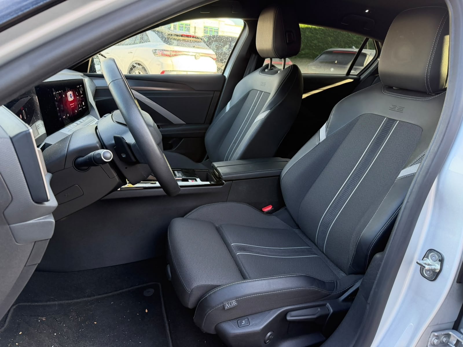 Opel Astra 1.2 Level 4 GS Line | Stuurverwarming | Stoelverw, Dealer onderhouden, Gebruikt, 1199 cc, Leder en Stof